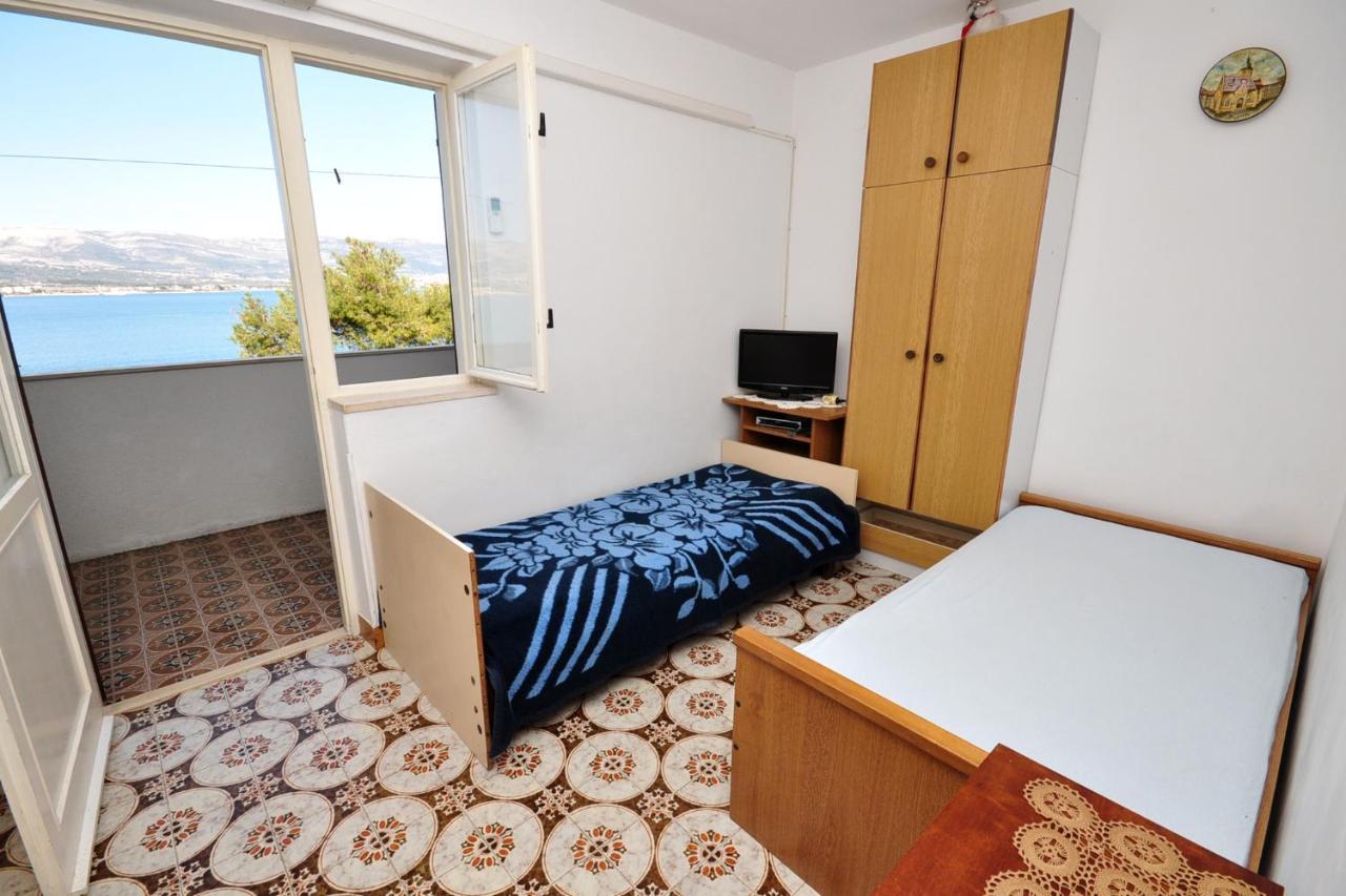 Apartments By The Sea Arbanija, Ciovo - 1085 Trogir Kültér fotó